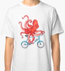 Cycling octopus Classic T-Shirt