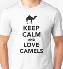 Keep calm and love camels Unisex T-Shirt