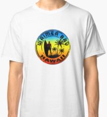 SURF WAIMEA BAY OAHU HAWAII SURFING NORTH SHORE BOOGIE BOARD SURFER Classic T-Shirt