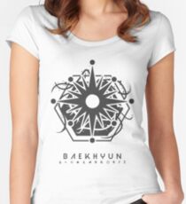 EXO - BAEKHYUN Tailliertes Rundhals-Shirt