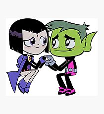 Teen Titans - Bbrae holding hands Photographic Print