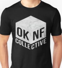 OKNF (Weißer Marmor) Slim Fit T-Shirt