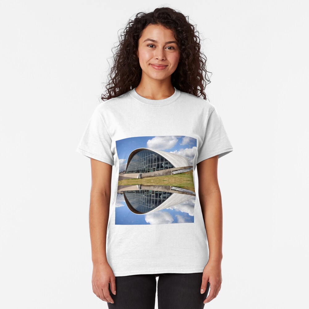 The wink of an eye Classic T-Shirt