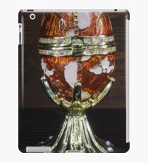 Red White cloud egg front (Decorative eggs) iPad Case/Skin