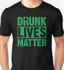 Betrunken lebt Materie Slim Fit T-Shirt