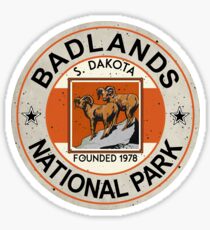 Pegatina PARQUE NACIONAL BADLANDS SOUTH DAKOTA MOUNTAINS CAMPING CAMPING HIKE CAMP