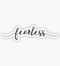 Pegatina Fearless - Tipografía inspirada femenina