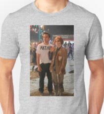 Zooey Deschanell und Jake Johnson - Nick & Jess neues Mädchen Slim Fit T-Shirt