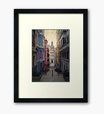Cerca de MarÃa Pita Framed Print