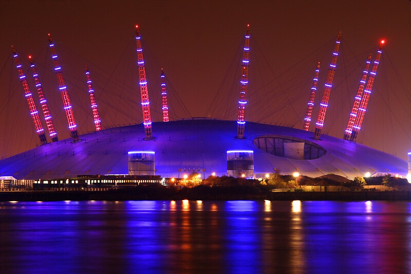 Арена тревел. О2 Арена Лондон. O2 Stadium. Docklands Arena London фото.