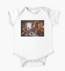 Dentist - Dental workout room One Piece - Short Sleeve