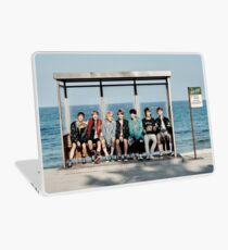 BTS - YOU NEVER WALK ALONE GROUP #1 Laptop Folie