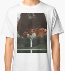 mia Classic T-Shirt