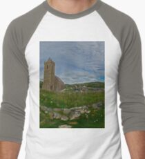 Glencolmcille Panorama with Church Men's Baseball ¾ T-Shirt