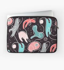 Cat Yarn Laptop Sleeve