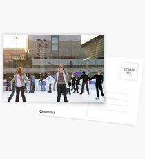 ice skaters 2 Postkarten
