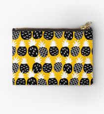Black pineapple Studio Pouch
