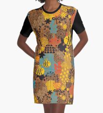 The bee Graphic T-Shirt Dress