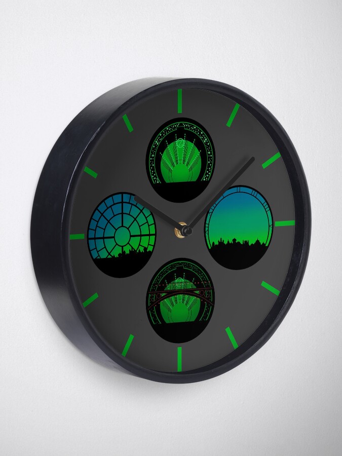 Alternate view of Wicked | Set Circles Clock
