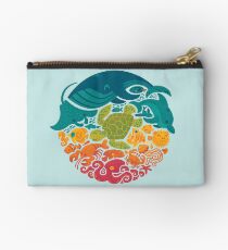 Aquatic Rainbow (hellblau) Studio Clutch
