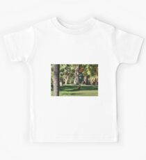 Camiseta para niños Persiguiendo un globo