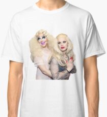 Trixie und Katya Classic T-Shirt