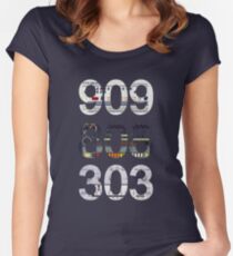 Roland 909 808 303 Classic Synth & Drum Machine Women's Fitted Scoop T-Shirt