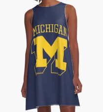 Vestido acampanado El estado de Michigan M