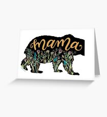 Tarjeta de felicitación Mamá oso con flores silvestres Ilustración con letras a mano