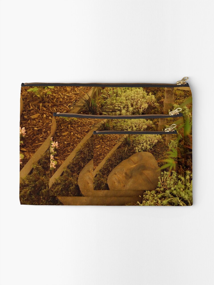 Alternate view of A Face in the Garden Zipper Pouch