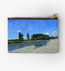 Heading Towards The Colony! - Seagulls - NZ Studio Pouch