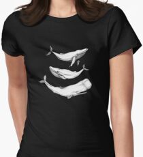 Wale in Schwarz Tailliertes T-Shirt