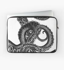 Tentacles of Cthulhu Laptop Sleeve