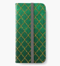 Chic Green Gold Trendy Quatrefoil Glitter Print iPhone Wallet/Case/Skin