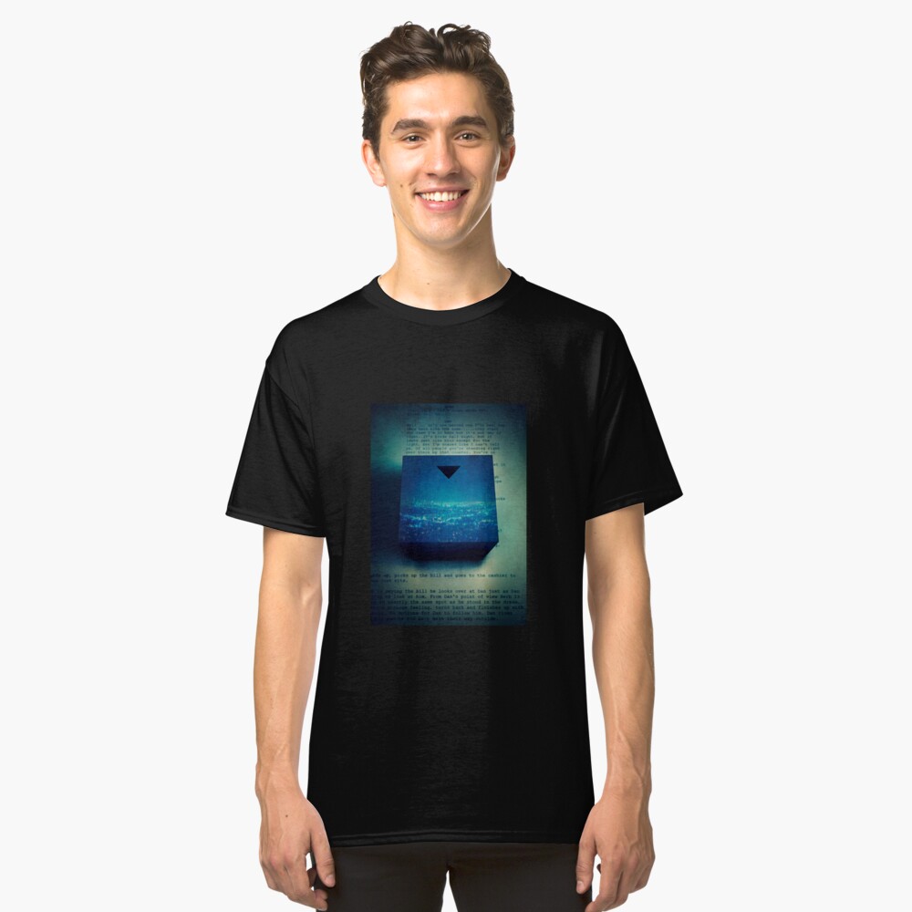 Hollywood Ending (Inspired by David Lynch's Mulholland Dr) Classic T-Shirt