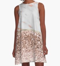Warm chromatisch - Roségoldmarmor A-Linien Kleid