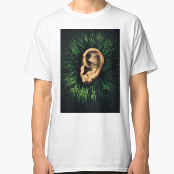 There, Behind Lincoln (Inspired by David Lynch's "Blue Velvet") Classic T-Shirt
