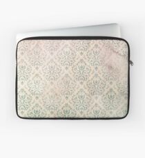 Weinlesegrünes Grunge Blumendamastmuster Laptoptasche
