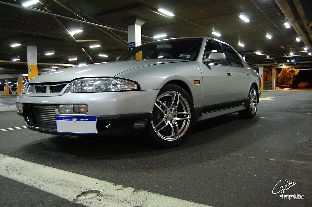 Nissan skyline r33 sedan