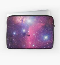 Lila Galaxie Laptoptasche