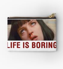 Das Leben ist langweilig (Pulp Fiction) - T-Shirt Telefon und ipad Fall Täschchen