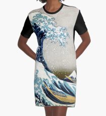 The great wave, famous Japanese artwork Graphic T-Shirt Dress