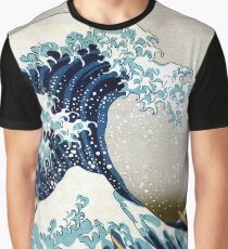 The great wave, famous Japanese artwork Graphic T-Shirt