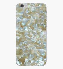 Perlmutt-weißes Dreieck mit Ziegeln gedeckt iPhone-Hülle & Cover
