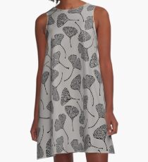Vestido acampanado Ginkgo Vector Black en Warm Gray