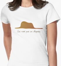 Ceci n'est pas un chapeau v.1 Women's Fitted T-Shirt