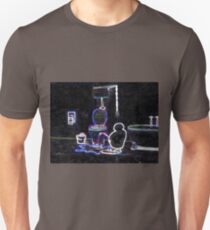 Pingu Peeing - neon glow Unisex T-Shirt