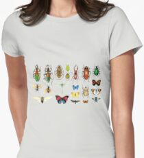 Die üblichen Verdächtigen - Insekten auf Grau - Aquarell Bugs Muster von Cecca Designs Tailliertes T-Shirt für Frauen