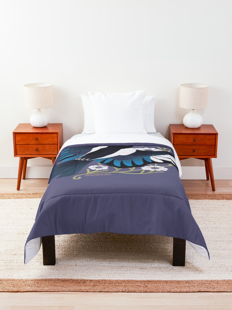 Alternate view of Familiar - European Magpie Comforter