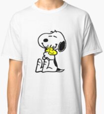 SNOOPY HUGGING Classic T-Shirt